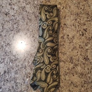 Stacy Adams tie with matching pocket square